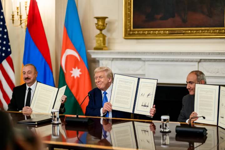 Trump logra acuerdo entre Armenia y Azerbaiyán