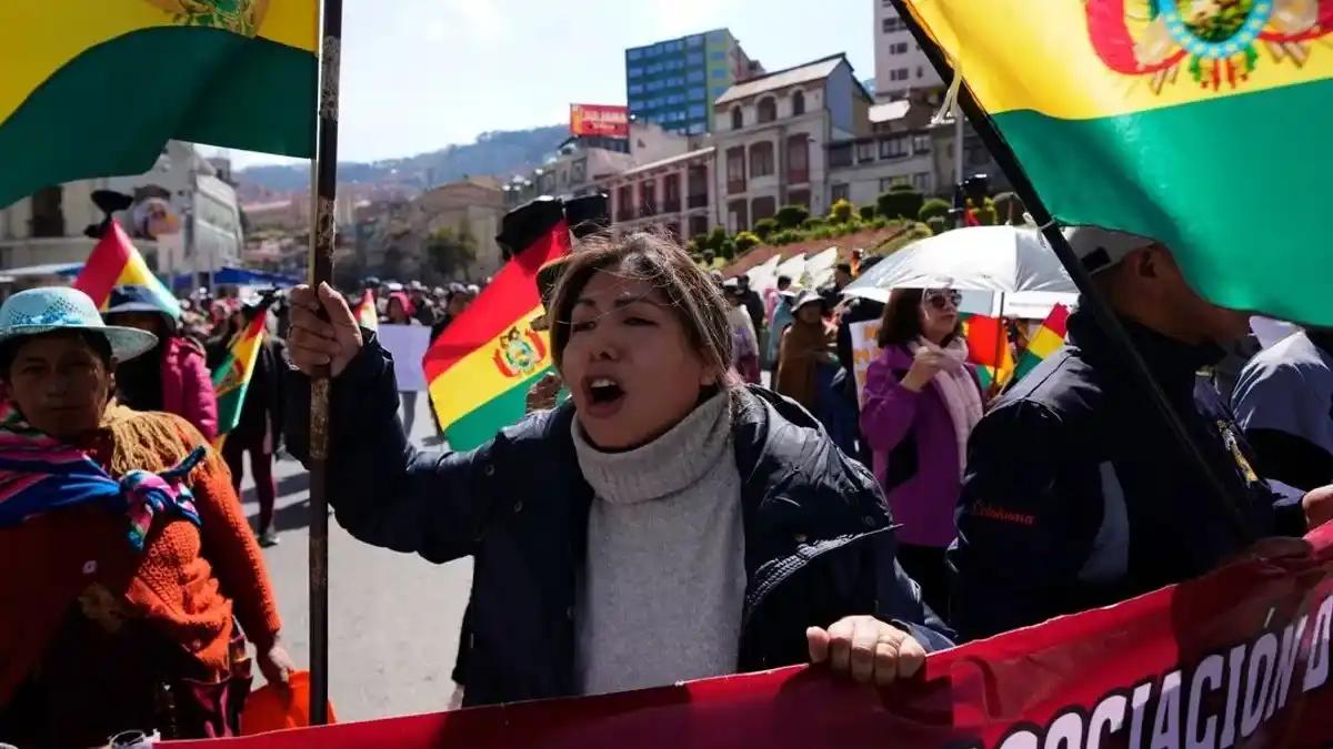 Bolivia 2025: jóvenes buscan cambio electoral en crisis económica
