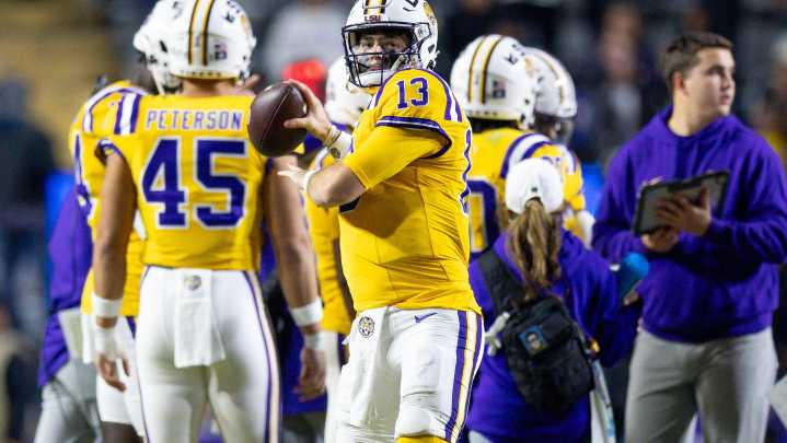 REACTION: LSU QB Garrett Nussmeier's injury appears to not be serious, per Brian Kelly