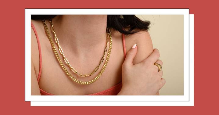 Pure Gold Necklaces and Rings Are a Great Gift and an Even Greater Investment