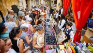 Ciudad Rodrigo exalta su comercio "vivo" y "extraordinario" en un caluroso Martes Mayor