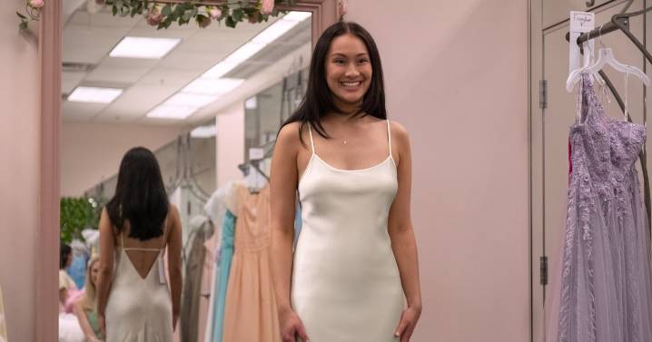 'Summer I Turned Pretty' Red-Blue Theory Predicts Belly's Endgame