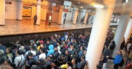 Metro hoy: Viernes con marcha de seguridad y caos por ‘diluvio’