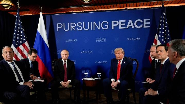 Putin agrees that US, Europe could offer NATO-style security guarantees to Ukraine, Trump envoy says