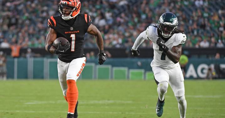 Eagles stock watch: The quarterback factory is thriving, the cornerback room is not