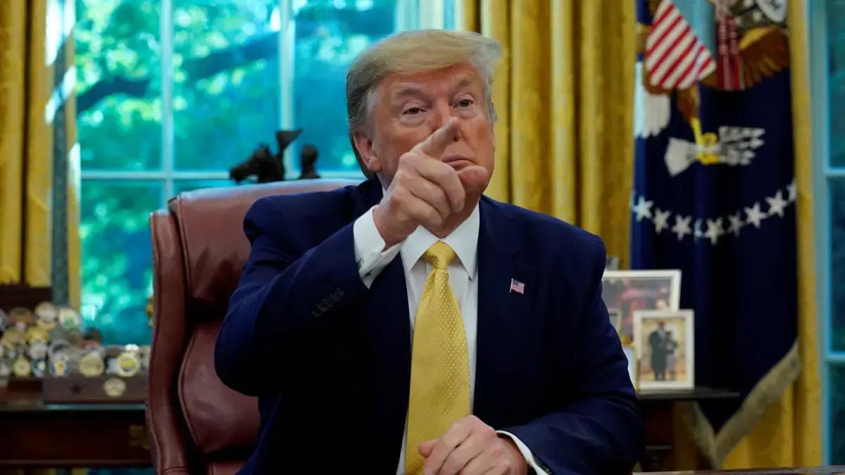 Donald Trump amenaza a China con imponer aranceles del 200 % si no exporta imanes a Estados Unidos: 'Tengo cartas increíbles que podrían destruirlos'