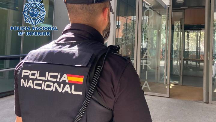 Policías denuncian un nuevo engaño de Marlaska: "Se niega a abonar las dietas prometidas"