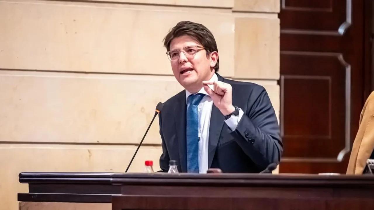 Así reaccionó el país ante la muerte del senador Miguel Uribe Turbay