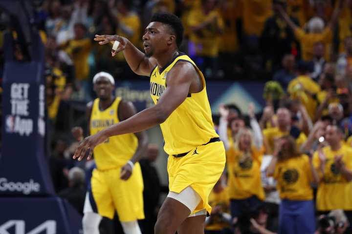 Warriors can revitalize front-court with floor