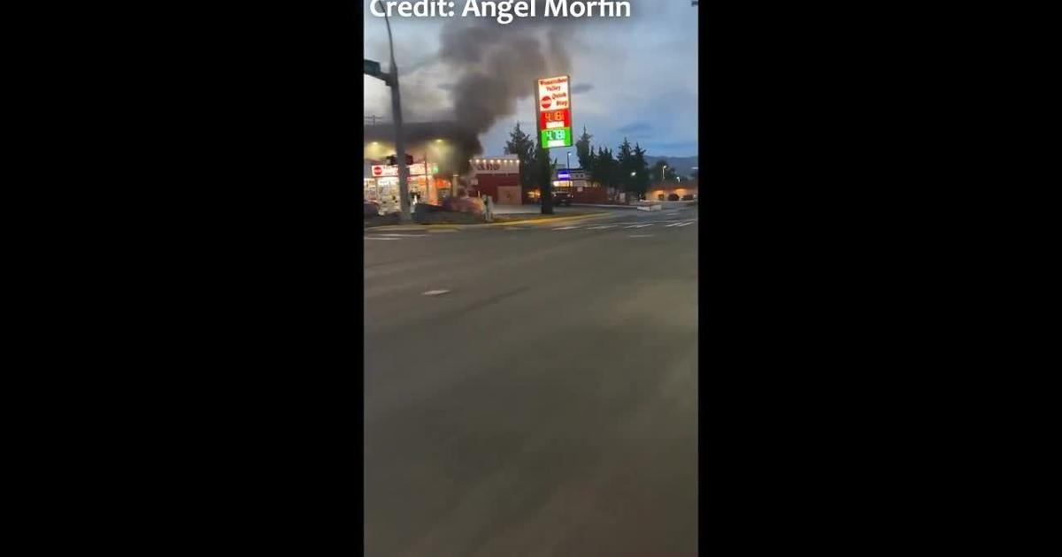 Explosion at Wenatchee gas station destroys fuel pump and motorcycles