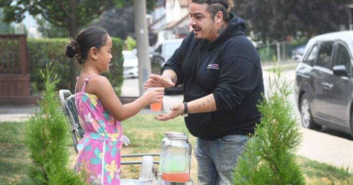 $50 glass of lemonade hits the spot for eight