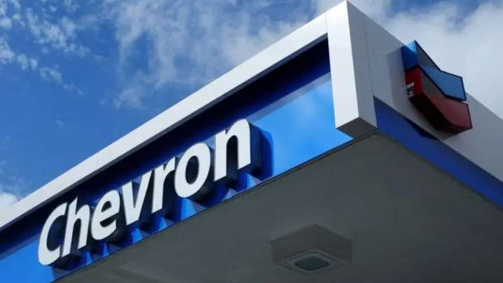 Regreso de Chevron a Venezuela revertiría caída del bolívar y producción petrolera: Oxford