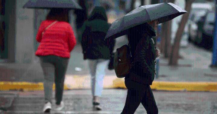 Extendieron la alerta por lluvias en Neuquén y Río Negro durante la tormenta de Santa Rosa este viernes y sábado