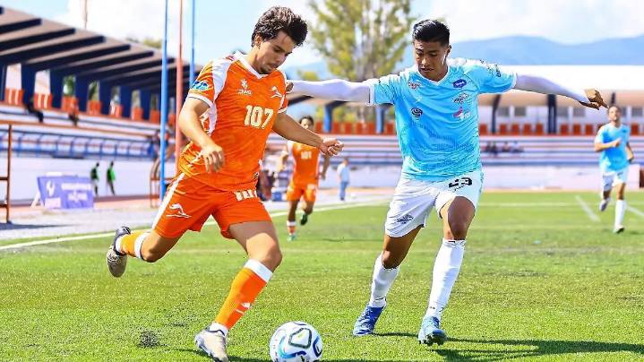 Los Lobos ULM caen ante los Correcaminos Fuerzas Básicas en el primer partido de la Liga Premier MX