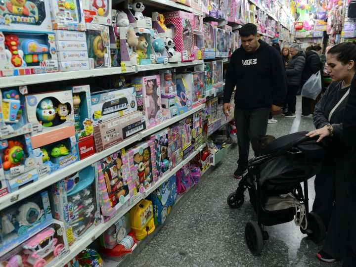 Día del Niño 2025: a pesar de las promociones, las ventas cayeron y el gasto promedio se hundió 21,1%