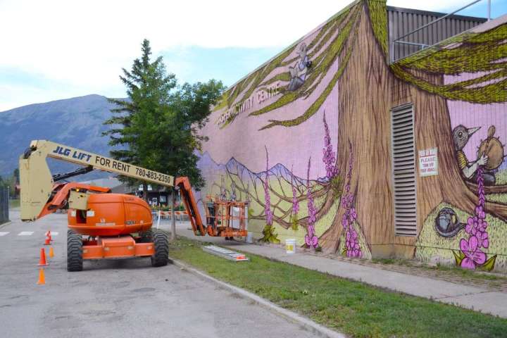 UpLift! commissions murals to recognize wildfire anniversary, Mount Alberta centennial