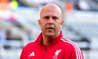 Arne Slot drops new Liverpool transfer hint after fresh Alexander Isak twist