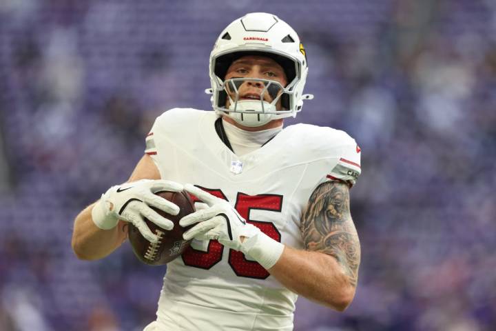 Week 1 Fantasy Football Tight End Rankings - Trey McBride, T.J. Hockenson, Travis Kelce, David Njoku, Tucker Kraft, Hunter Henry, Kyle Pitts, more