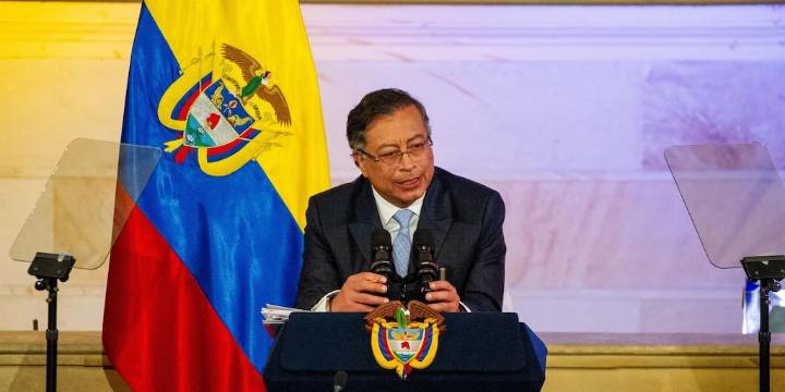 Petro por tensión entre EE. UU. y Venezuela: “Los gringos están en la olla si piensan que invadiendo resuelven su problema”