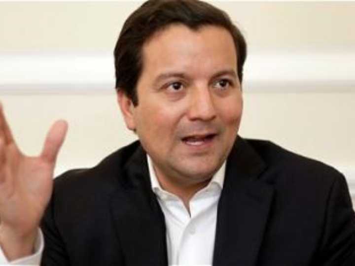 David Luna propone unión de aspirantes de derecha para 2026