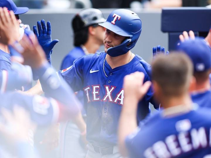 Blue Jays lose to Rangers after shaky Jose Berrios start