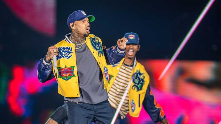 Chris Brown heats up Ford Field to kick off 2