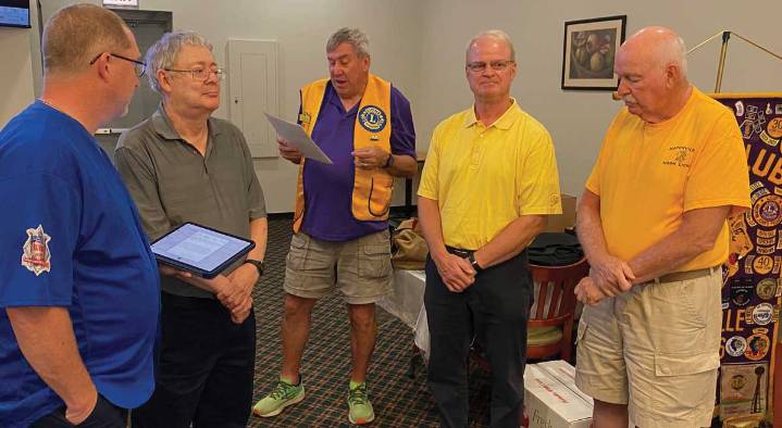 Naperville Noon Lions Welcome New Members