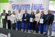 Acredita SIDE a 83 docentes juarenses