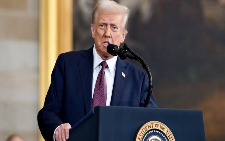 Trump no descarta imponer sanciones y aranceles contra Ucrania