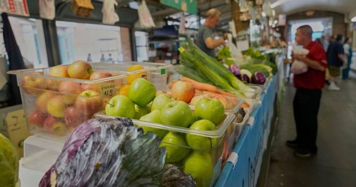 Americans are worried about grocery prices again, and they’re making changes