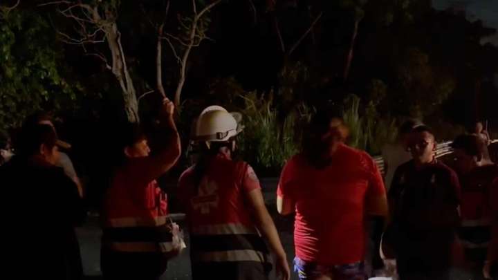 Conductor Muere al Volcar su Automóvil en la Carretera Minatitlán