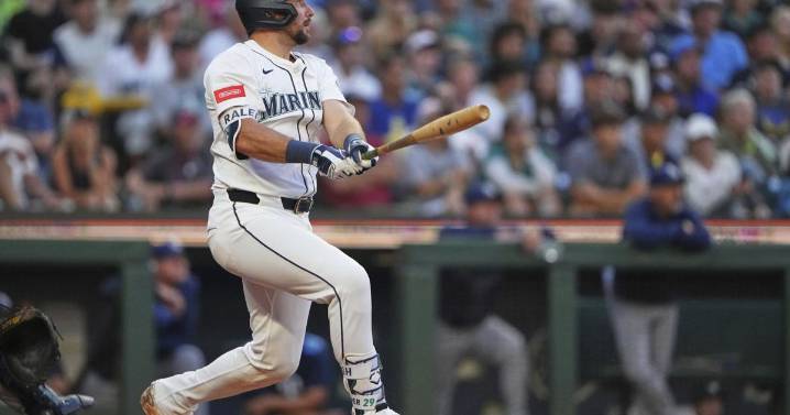Raleigh hits MLB-best 44th homer and Rodríguez connects twice as streaking Mariners top Rays 7