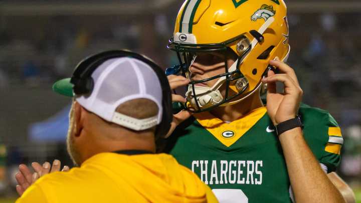 NCHSAA football: Here's how Crest is managing lofty expectations