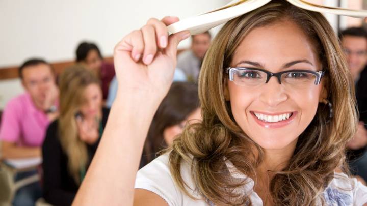 La psicología identifica 7 frases que usan las personas con una educación elevada a diario