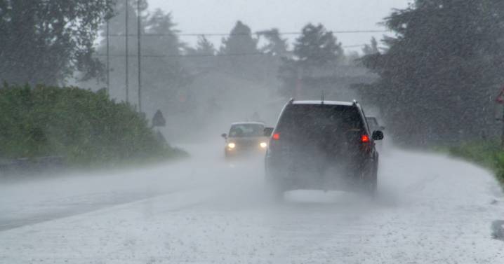 Wet weather warning as drivers risk hefty £2.5k fine for breaking Highway Code rule