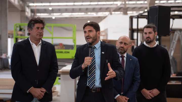 Intendentes peronistas se arriman a Pullaro y la alianza de gobernadores