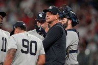 Aaron Boone podría recuperar a un lanzador que le ayudaría a mantener su trabajo con los Yankees