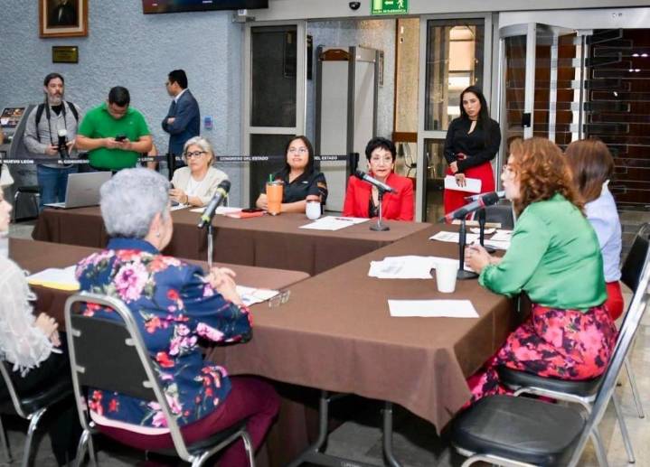 Asignan nuevas tareas a Centros de Atención Geriátrica