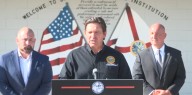 Florida reabrirá prisión estatal como nuevo centro de detención para inmigrantes en medio de polémica por condiciones y legalidad