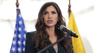 Noem slams 'sanctuary policies' on Illinois visit amid ICE recruitment effort