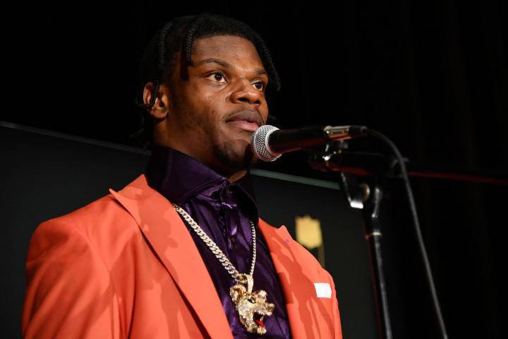 Lamar Jackson’s Grip on AFC North Slowly Fades Away as Rob Gronkowski Makes Feelings Clear on Ravens Aaron Rodgers and the Steelers' dominance might be able to take down Lamar Jackson, according to a 