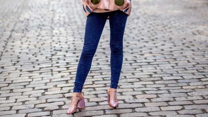 Forget About Skinny Jeans & Try This Throwback Denim Style Instead