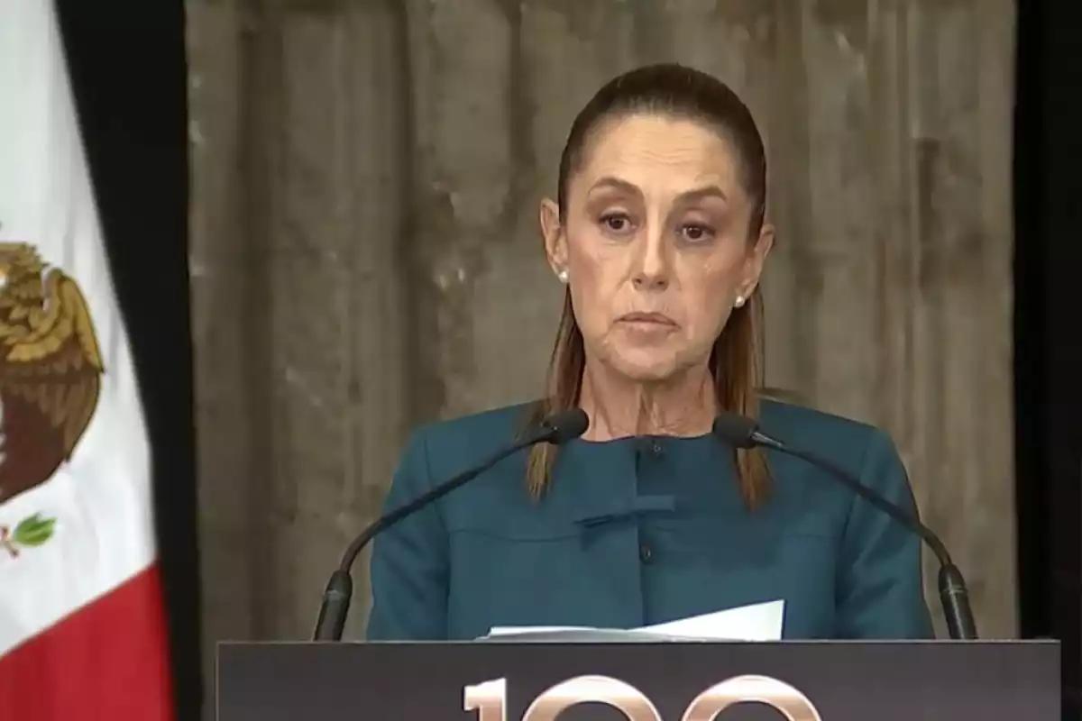 En el centenario de Banxico presidenta Sheinbaum destaca estabilidad, crédito accesible y digitalización, los grandes retos para México