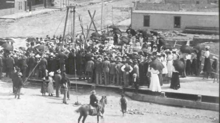 Wyoming History: That Time When 400 Coal Miners Went Vigilante To Hang A Man