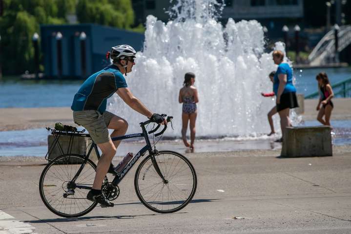More sunshine Friday as Portland warms into 80s. Highs in upper 90s likely by Sunday, Monday