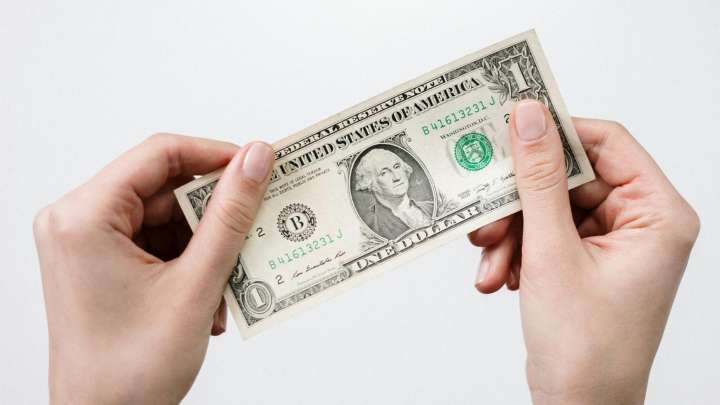 Precio del Dólar Hoy MARTES 12 de Agosto de 2025: ¿Cómo Está el Tipo de Cambio con el Peso?