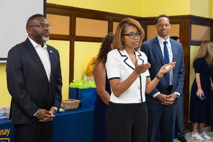 Chicago Board of Education split on proposed budget