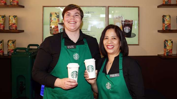 How To Order A Starbucks Drink The Correct Way
