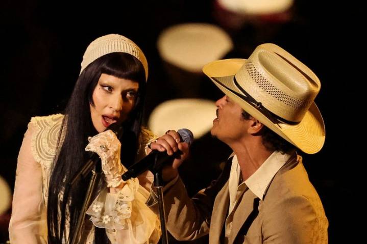 Lady Gaga, Bruno Mars lead nominees for MTV's Video Music Awards