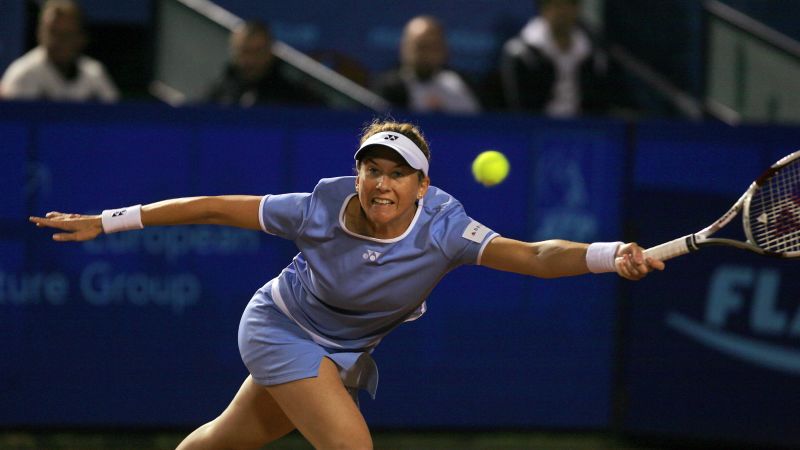 9-time grand slam champion Monica Seles reveals her diagnosis with myasthenia gravis